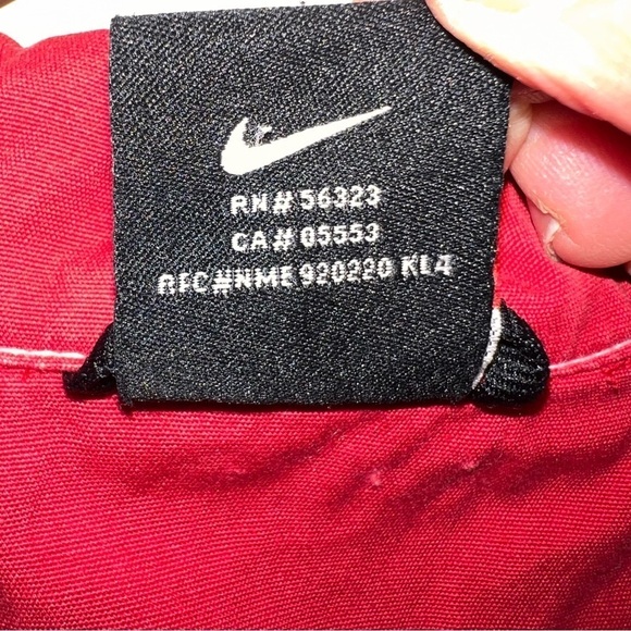 Nike Women’s Red Cotton Zip Up Jacket Size Medium (8-10) - Picture 5 of 11